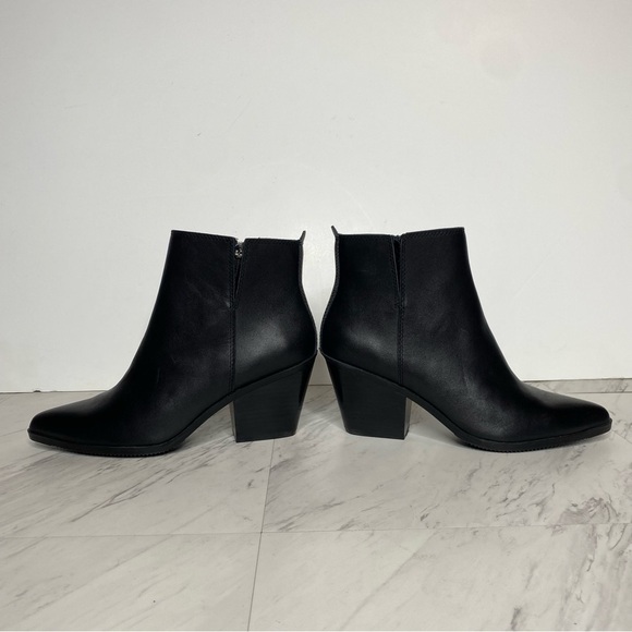 New! Blondo Noor Black Leather Almond Toe Bootie 6 1/2 M - Picture 7 of 15
